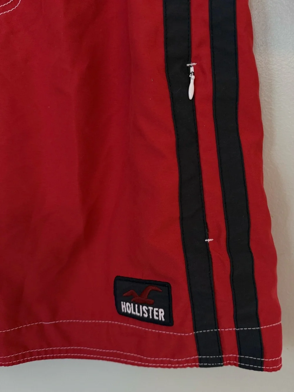 Hollister Retro Board Shorts Men’s M 32-33 Red Navy Stripes Pockets New NWOT